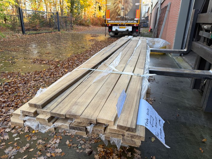 Lot 087085 Veteka | Fraké 020x070 Recht profiel 4x kant (2mm) 